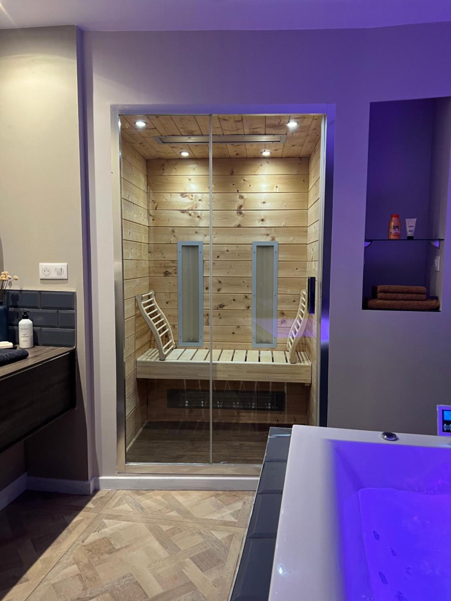 Appartement Avec Jacuzzi Sauna & Home Cinema - Nid D'Angers Dış mekan fotoğraf