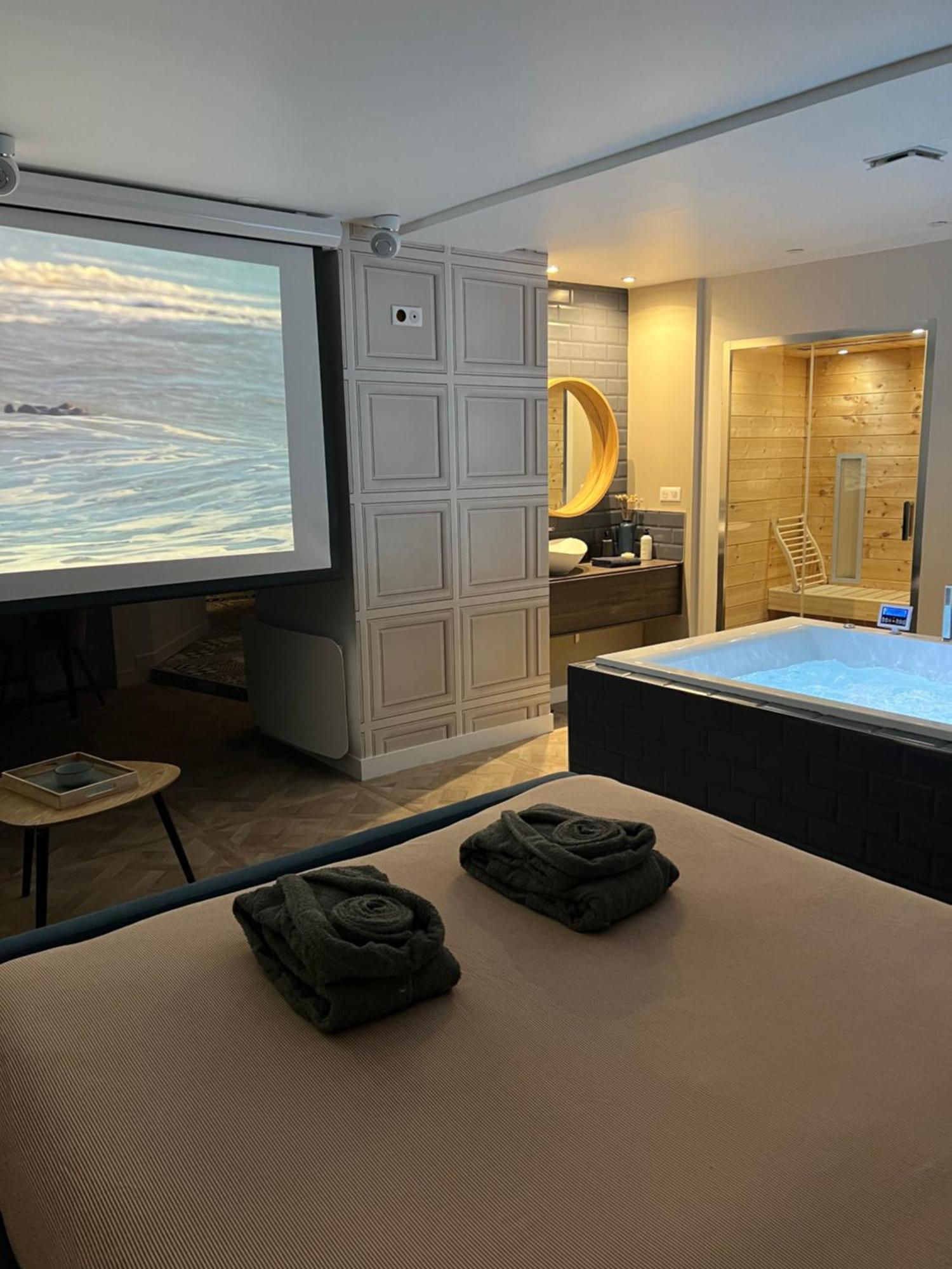 Appartement Avec Jacuzzi Sauna & Home Cinema - Nid D'Angers Dış mekan fotoğraf