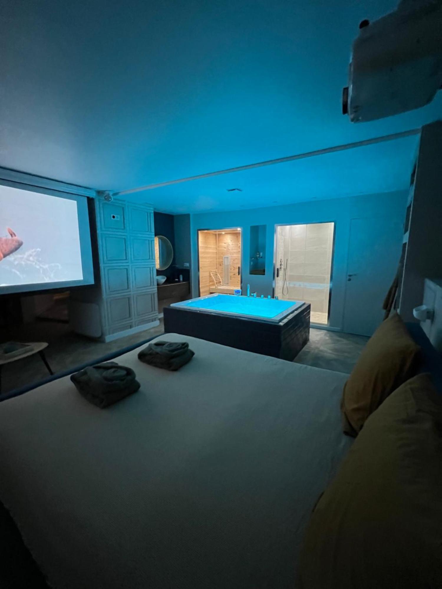 Appartement Avec Jacuzzi Sauna & Home Cinema - Nid D'Angers Dış mekan fotoğraf