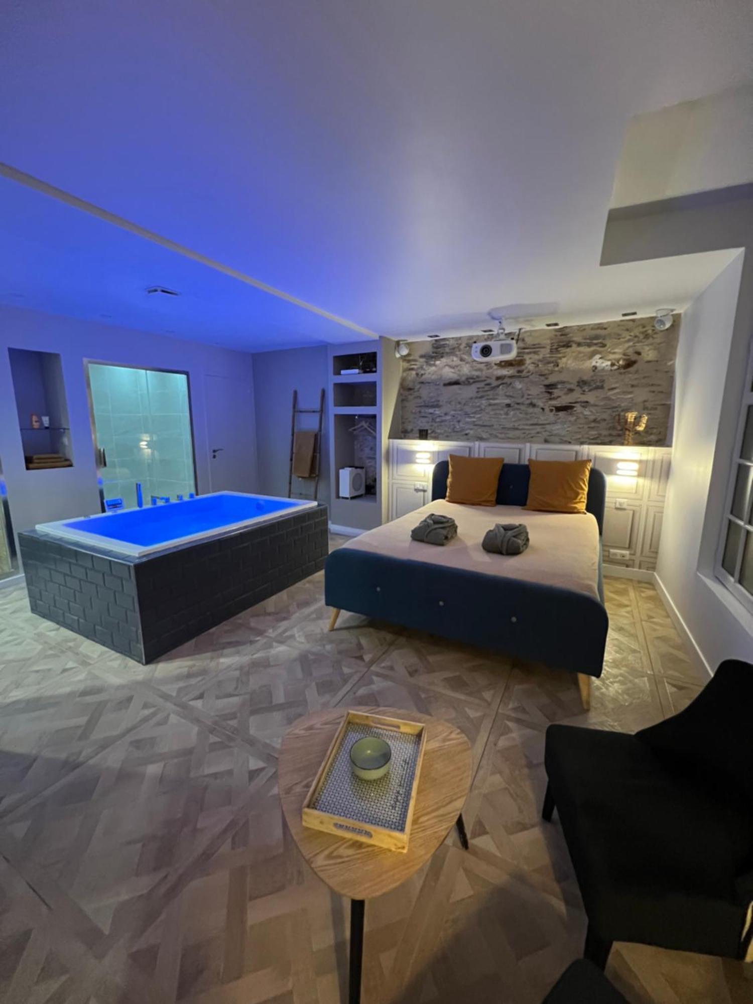 Appartement Avec Jacuzzi Sauna & Home Cinema - Nid D'Angers Dış mekan fotoğraf